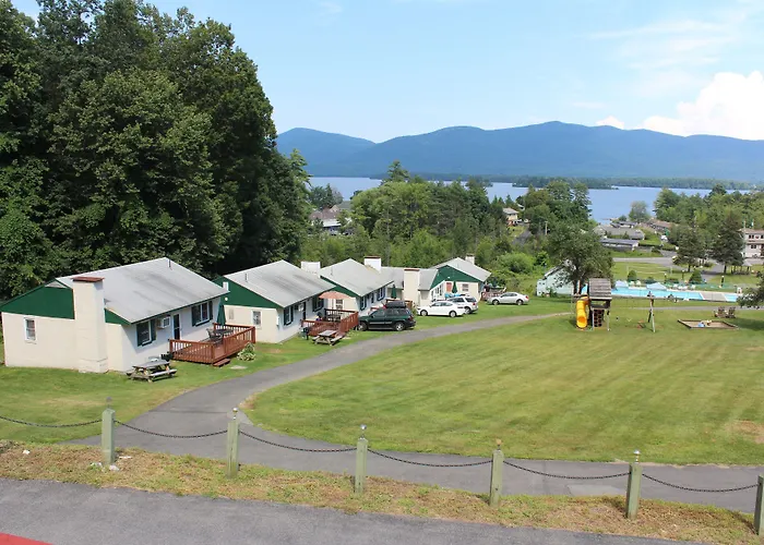 Hill View Motel And Cottages